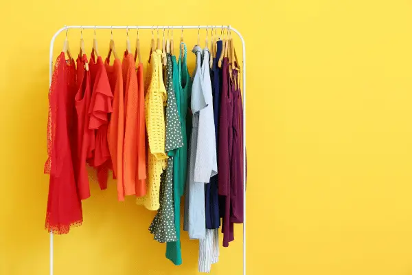 Como Tirar Mofo de Roupa Colorida: Passo a Passo Simples Para Cuidar das Suas Peças